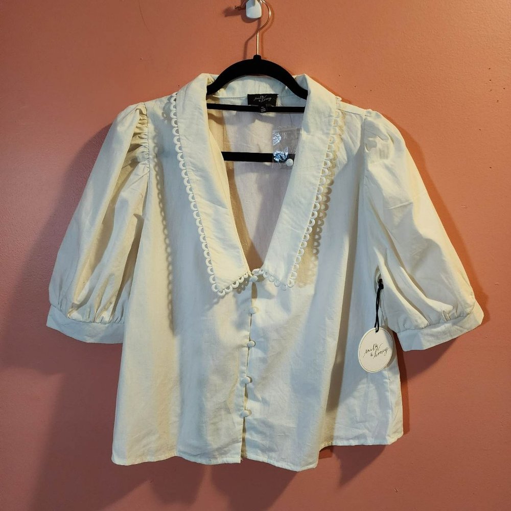 NWT Milk & Honey White Blouse